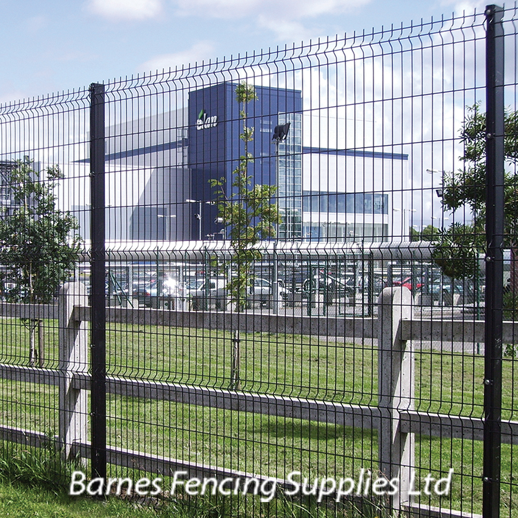 Close Board Driveway Gates